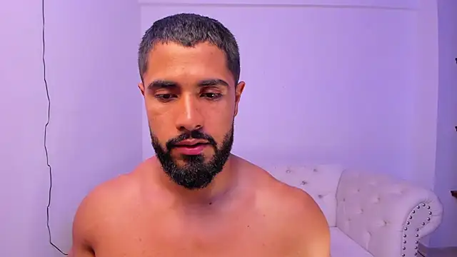 Santiago huntt online show from December 28, 2:12 pm