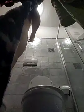 Snapshot of superdick3204 chatting on March 13, 2:23 pm superdick3204 online show from March 13, 2:23 pm