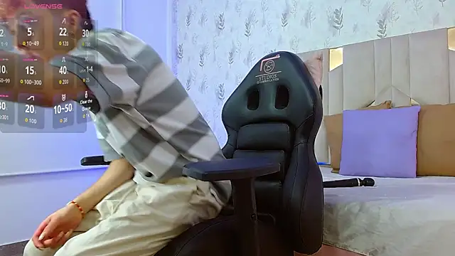 Axel tay online show from October 3, 3:33 am