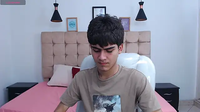 Tommy18   online show from January 25, 4:34 am