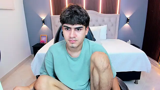 Tommy18   online show from July 1, 3:40 am