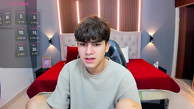 Tommy18   online show from September 25, 3:49 am