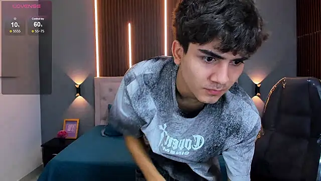 Tommy18   online show from March 15, 3:58 am