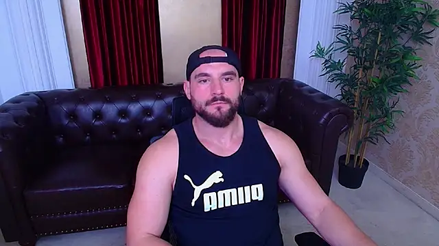 Snapshot of AdamJamesonn chatting on September 15, 5:31 am AdamJamesonn online show from September 15, 5:31 am