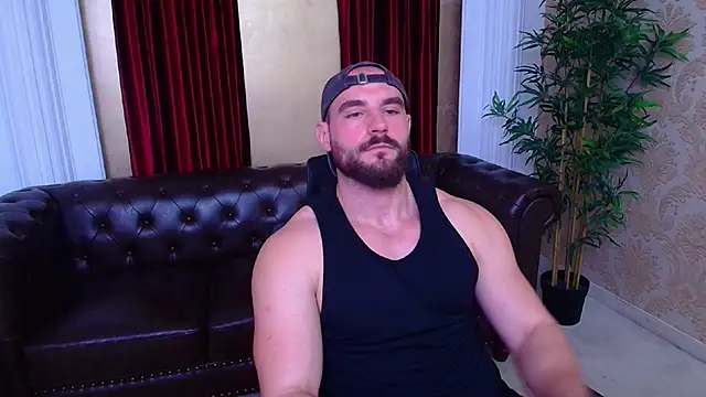 Snapshot of AdamJamesonn chatting on September 24, 6:35 am AdamJamesonn online show from September 24, 6:35 am