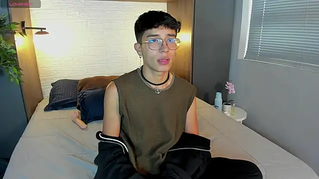 tim  fox online show from February 4, 7:44 pm