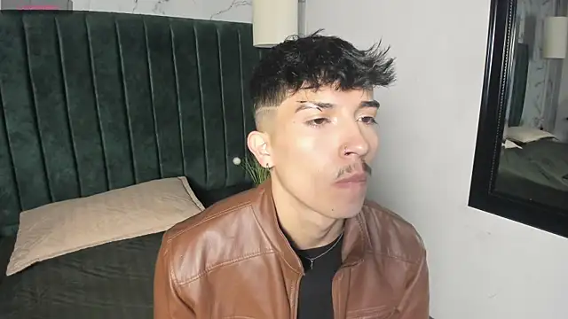 tim  fox online show from April 9, 11:27 am