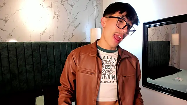 tim  fox online show from September 17, 12:39 pm