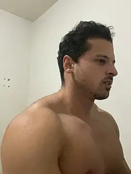 Snapshot of Lucasfit24 chatting on January 29, 11:25 pm Lucasfit24 online show from January 29, 11:25 pm
