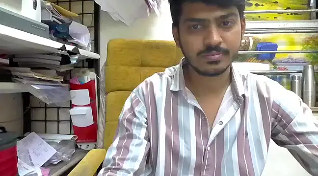 cute modell online show from March 20, 12:53 pm