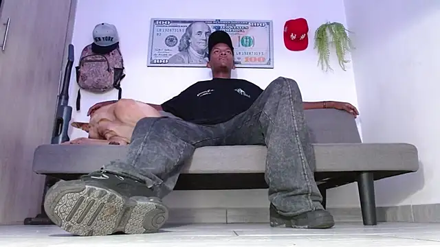 Master foot  online show from April 9, 6:11 am