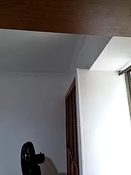 DrakeVega online show from February 25, 1:39 pm