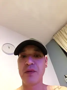 Thomaszz3 online show from December 23, 12:08 am