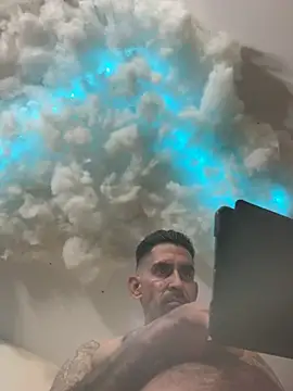 hornycouple818 online show from March 7, 9:29 am