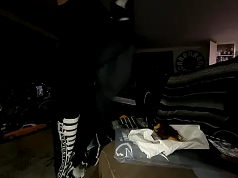 hornycouple818 online show from September 16, 1:01 pm