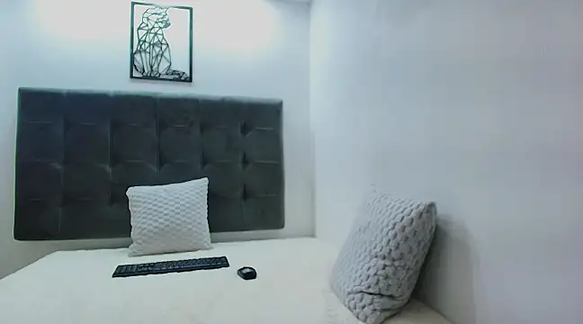 wolfandsky online show from February 13, 11:39 am