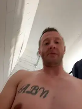 biggzee6 online show from April 13, 3:40 am