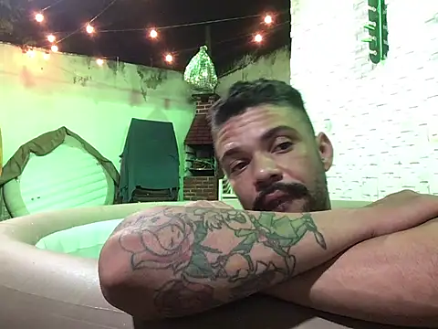 grossocalibre20 online show from March 30, 3:40 am