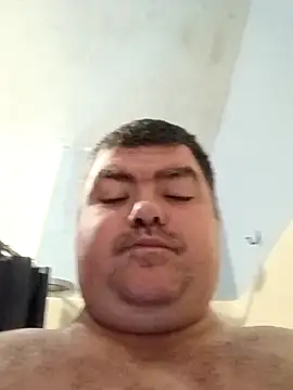 Rcraigue4 online show from October 18, 4:12 pm