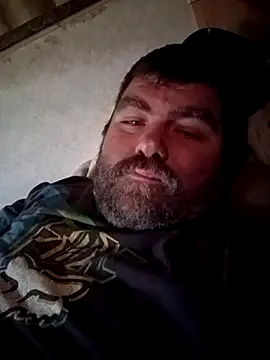 Rcraigue4 online show from February 4, 10:55 pm