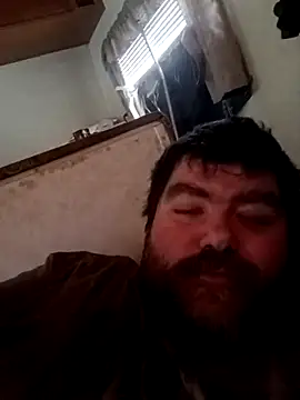 Rcraigue4 online show from February 16, 9:48 pm