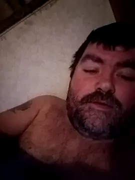 Rcraigue4 online show from February 1, 12:58 pm