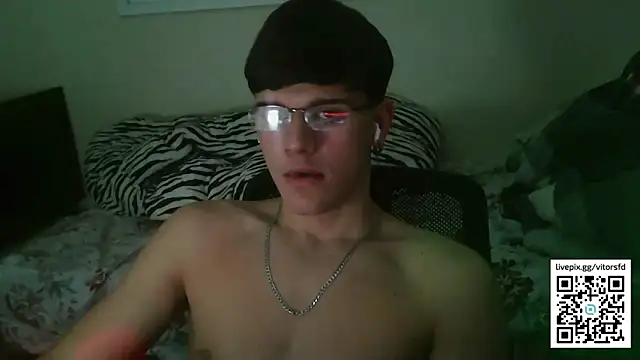 vitorsafado19 online show from October 4, 6:07 am