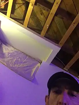 Pilote19 online show from February 6, 9:12 pm