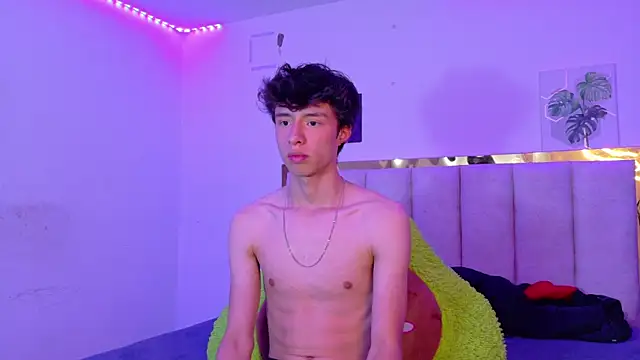 Juanmres online show from May 28, 5:33 pm