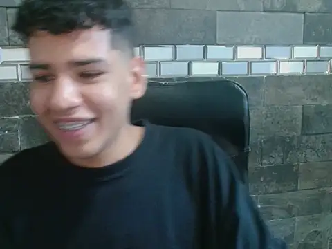 Santiago-Thompson online show from October 31, 10:35 pm