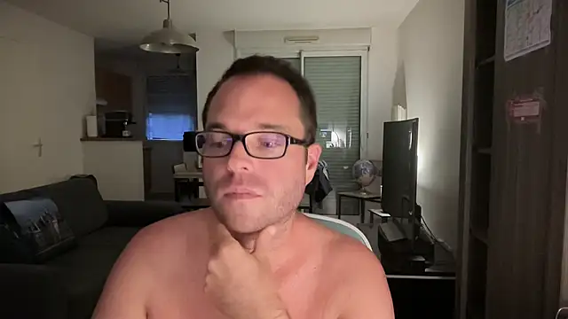 Funnyjul31 online show from September 15, 6:09 pm