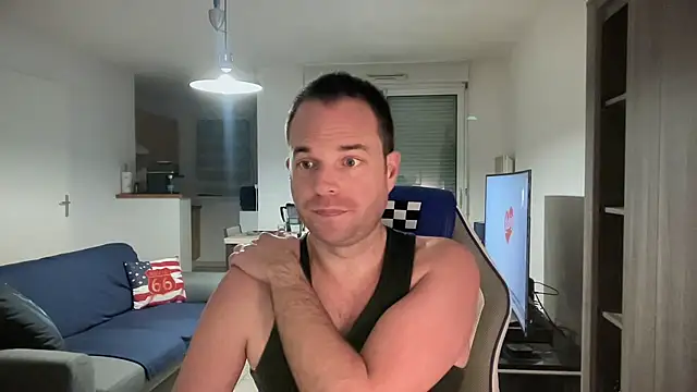 Funnyjul31 online show from January 25, 6:35 pm