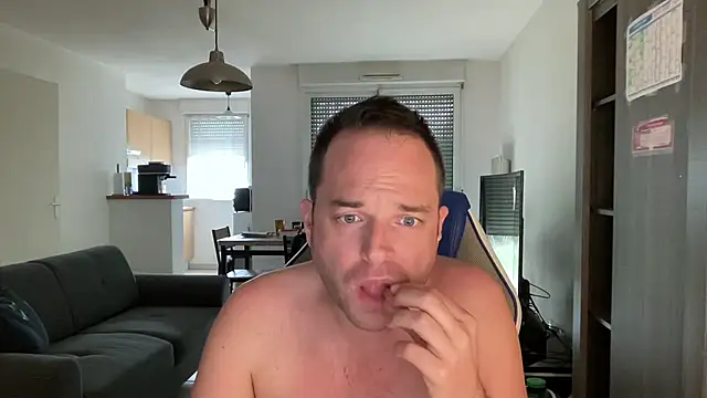 Funnyjul31 online show from March 12, 4:24 pm