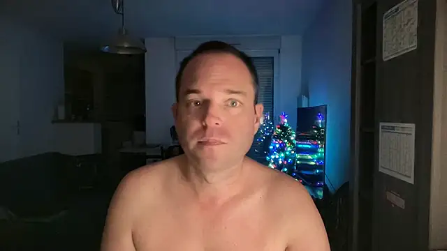 Funnyjul31 online show from December 1, 6:55 pm