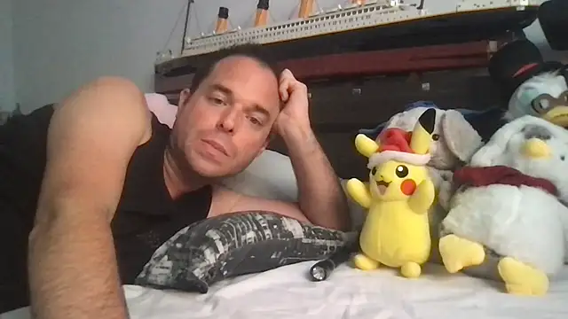 Funnyjul31 online show from November 11, 3:06 pm