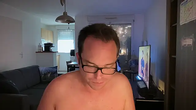 Funnyjul31 online show from September 29, 4:58 pm