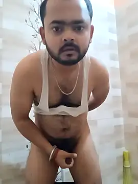 guavam65 online show from February 28, 7:13 pm