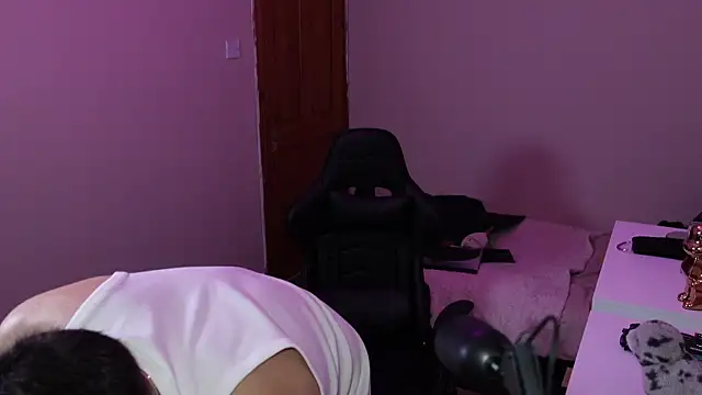 lucas kazimm online show from February 17, 7:42 pm