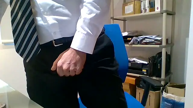 66MA69 online show from November 1, 8:40 am