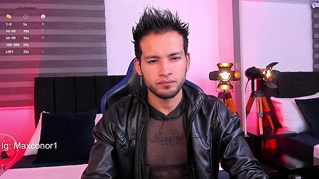 Snapshot of Max_Conor1 chatting on March 8, 10:17 am Max Conor1 online show from March 8, 10:17 am