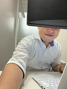 Snapshot of Nobu_469 chatting on October 20, 9:24 am Nobu 469 online show from October 20, 9:24 am