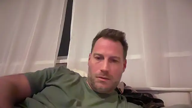 Christian87xxx online show from December 1, 5:27 pm