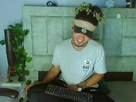 LihanJor 23 online show from September 10, 1:54 pm