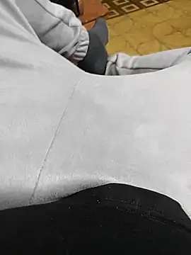 NAvoglia online show from March 4, 1:01 am