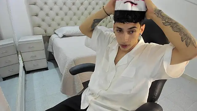 JhoanLeandro online show from November 1, 6:06 am