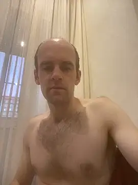 LynnAhNight online show from October 1, 3:21 am