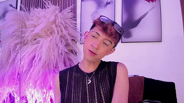 Allen Starck online show from November 18, 2:37 am