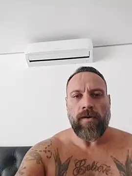 musclewolf41jundiai online show from April 18, 12:50 pm