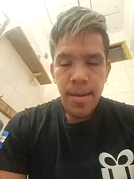 liamlara online show from March 3, 9:21 pm