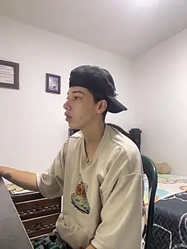 Snapshot of Gadiel_Sex chatting on September 30, 12:42 pm Gadiel Sex online show from September 30, 12:42 pm